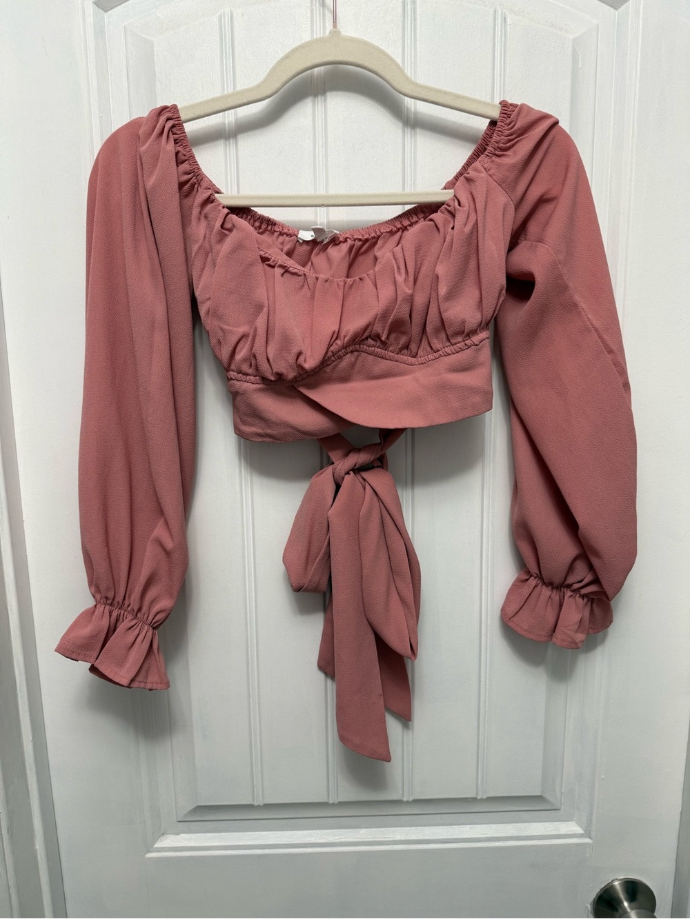 Better Be Size medium Pink Ruched Wrap Crop Top Puff Long Sleeve Tie Back (47-1)